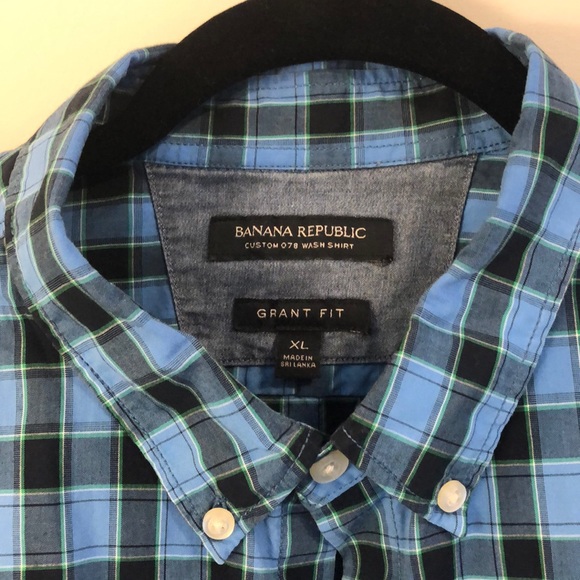 Banana Republic men’s button up - Picture 2 of 2